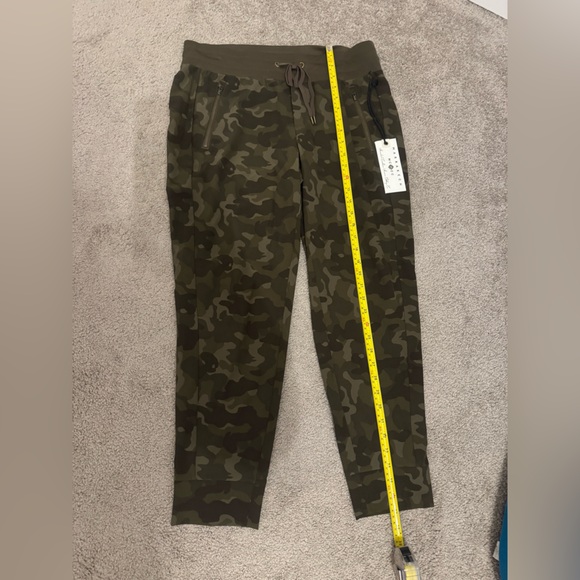 New Marrakech Womens Camo Athletic Jogger Pants Zip Pockets Size 10 - Picture 6 of 7
